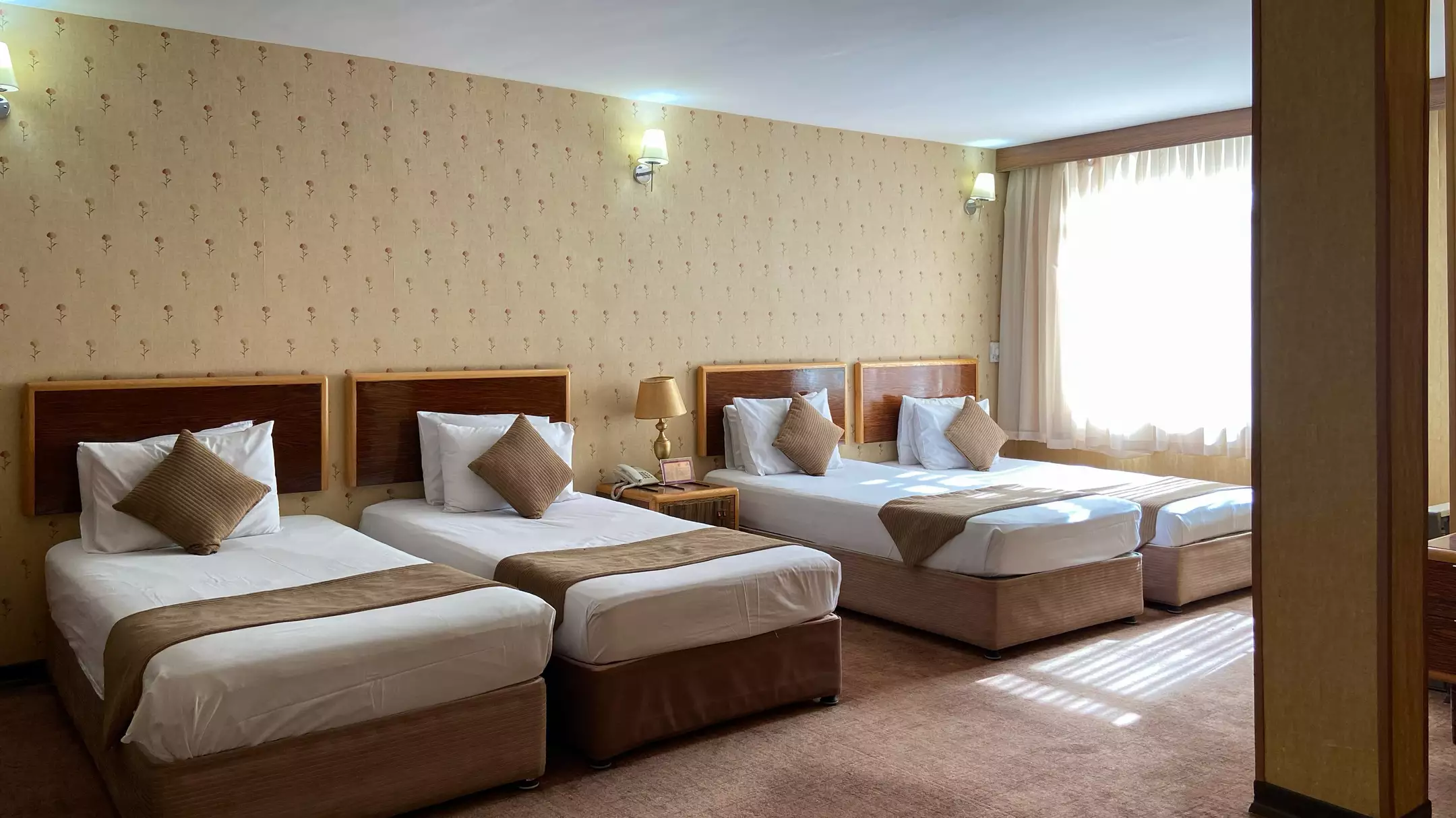 Alibaba https://cdn.alibaba.ir/ostorage/hotel-accommodation-images/670295b8f6ad7f9b8fab0846_efab5a46-1960-4dc2-a773-a262dd2ab11f_چهارتخته (1).webp